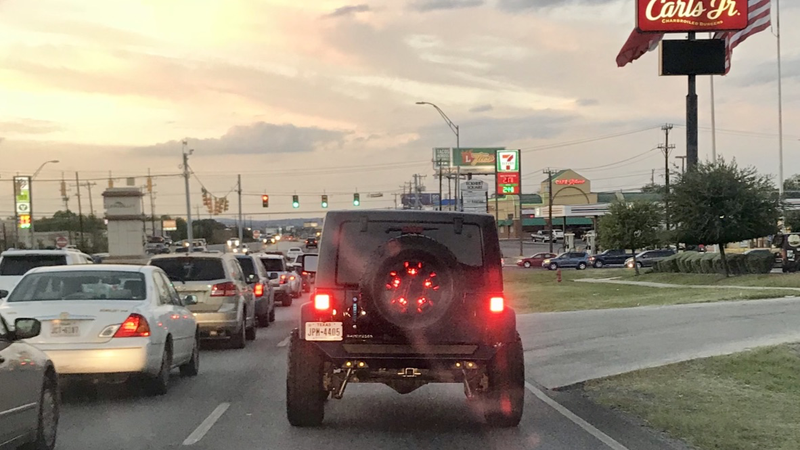 I don’t like most Wrangler mods, but this CHMSL inside the spare is pretty cool.